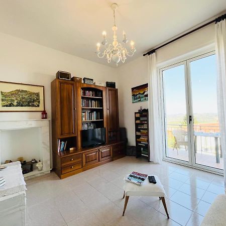 Casa Vacanze Con Vista Panoramica Frassinello المظهر الخارجي الصورة