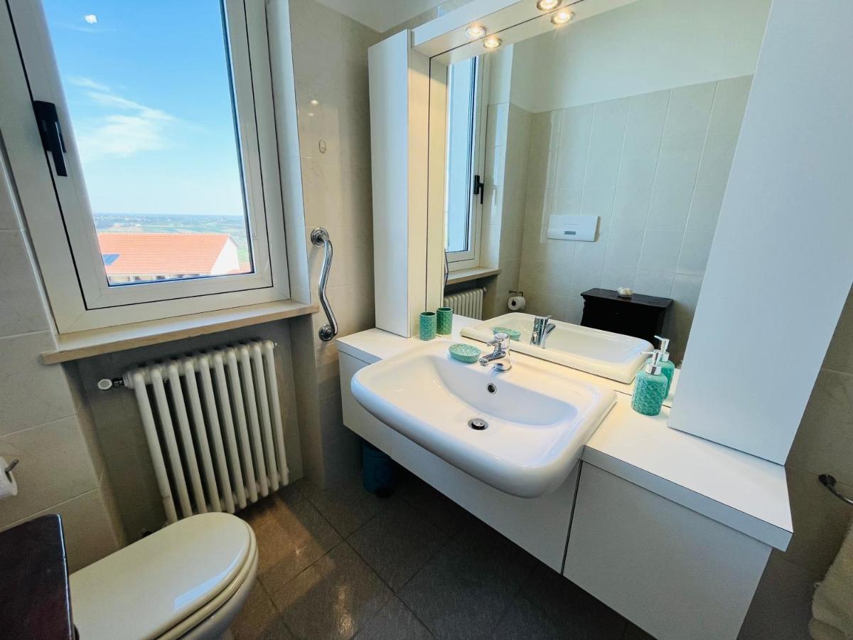 Casa Vacanze Con Vista Panoramica Frassinello المظهر الخارجي الصورة